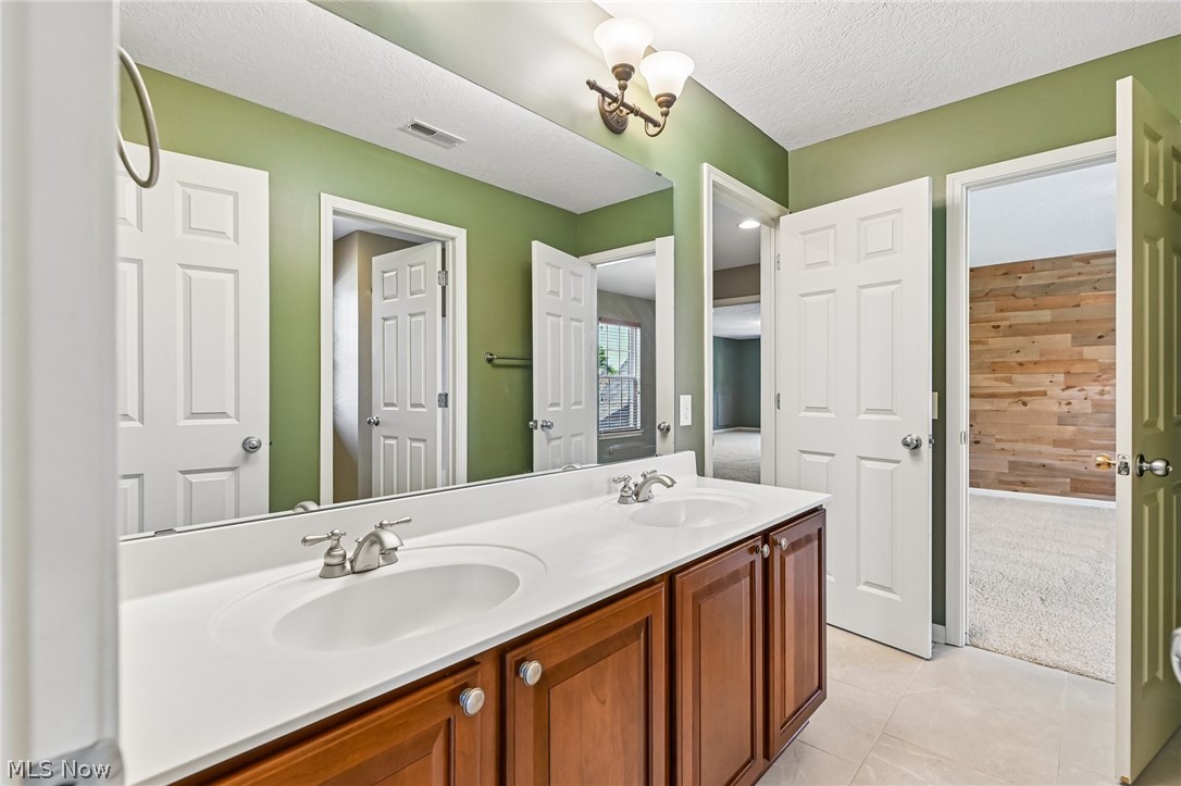 36305 Montrose Way Avon OH 44011