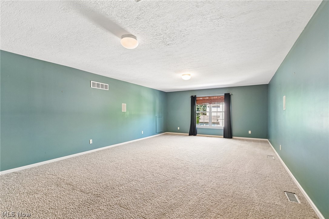 36305 Montrose Way Avon OH 44011