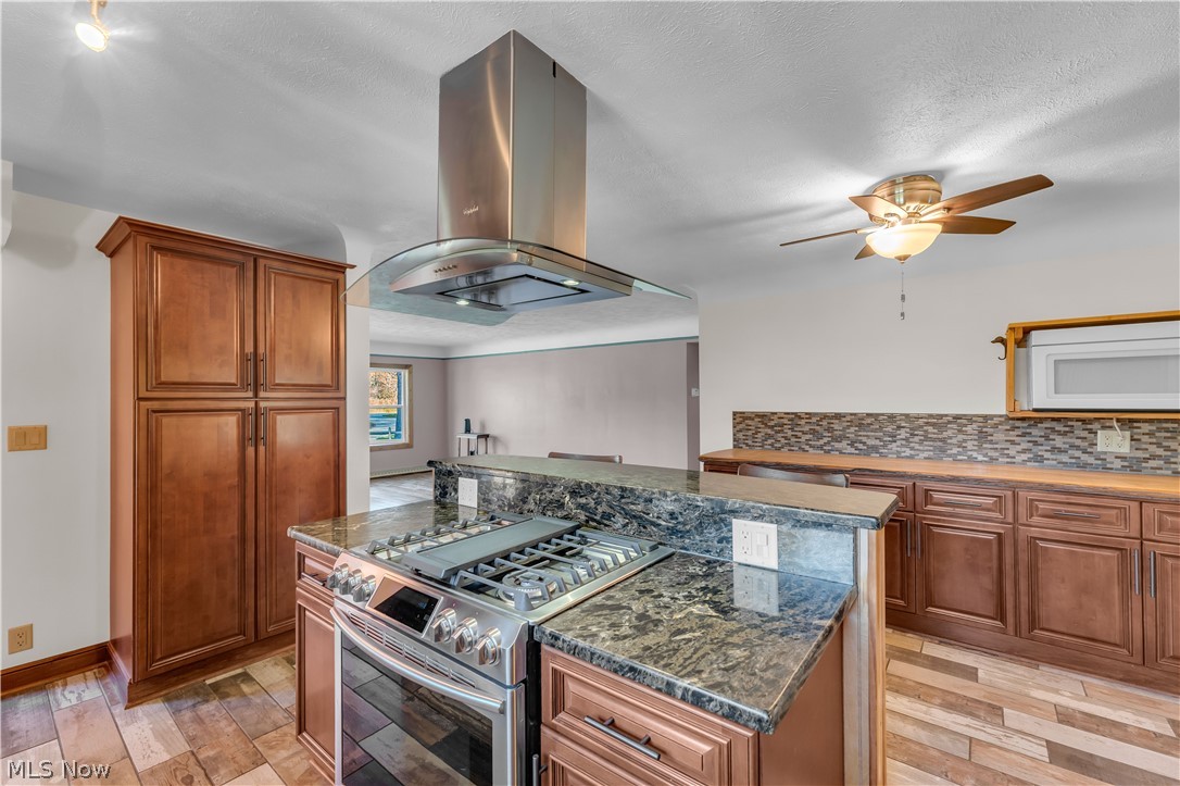 8633 Kinsman Road Novelty OH 44072