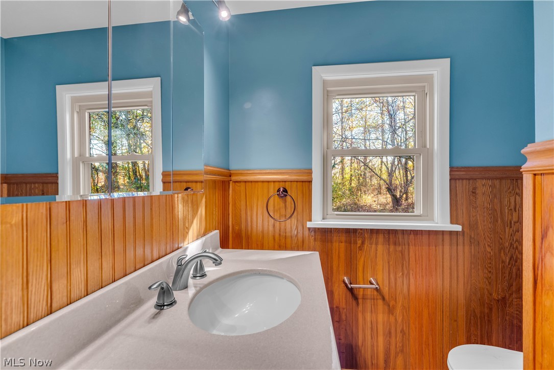 8633 Kinsman Road Novelty OH 44072