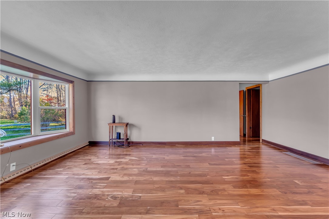 8633 Kinsman Road Novelty OH 44072