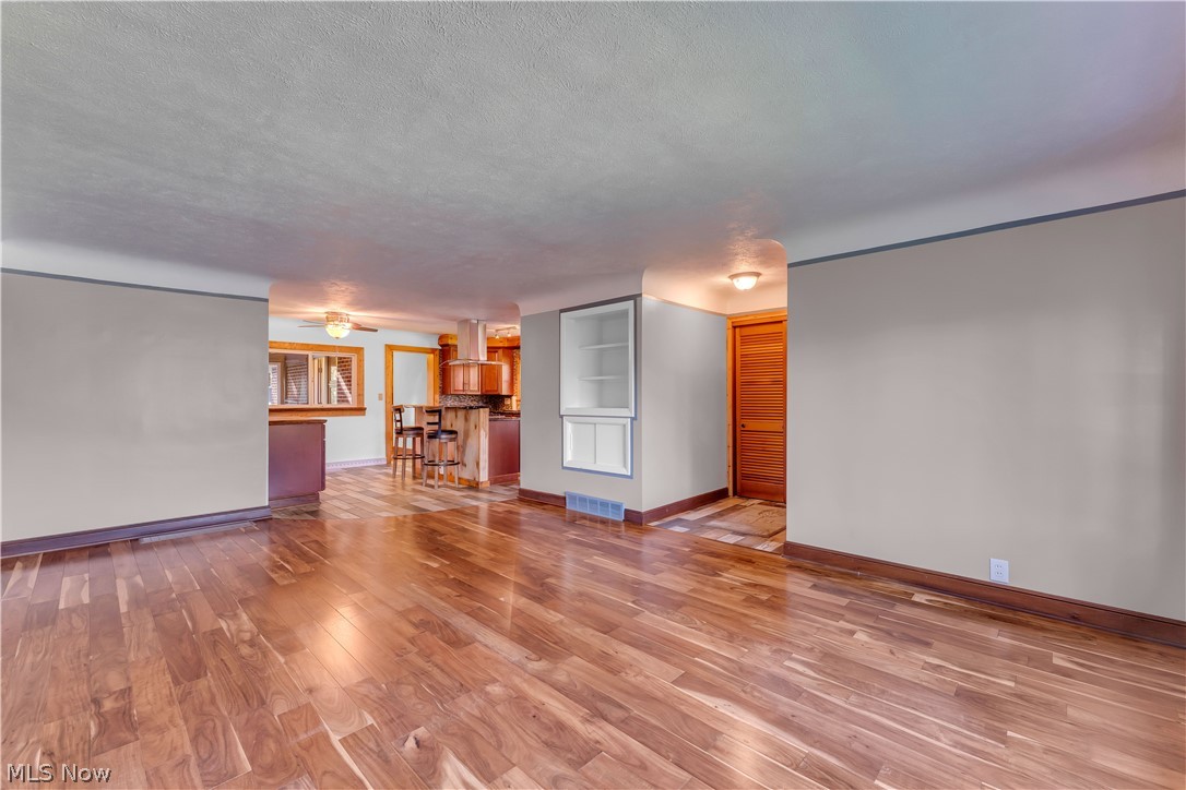 8633 Kinsman Road Novelty OH 44072