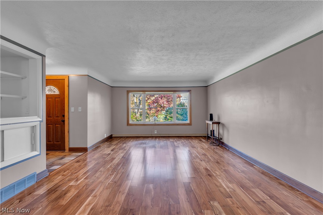 8633 Kinsman Road Novelty OH 44072