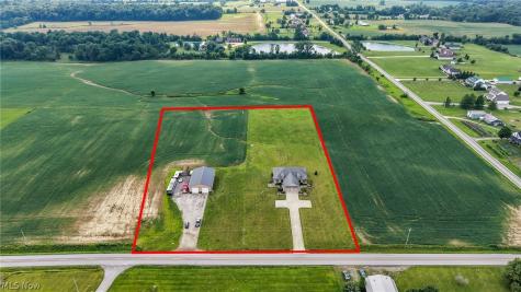 48 County Road 281 Sullivan OH 44880