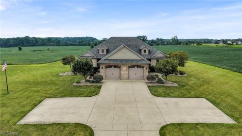 48 County Road 281 Sullivan OH 44880