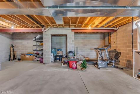 48 County Road 281 Sullivan OH 44880