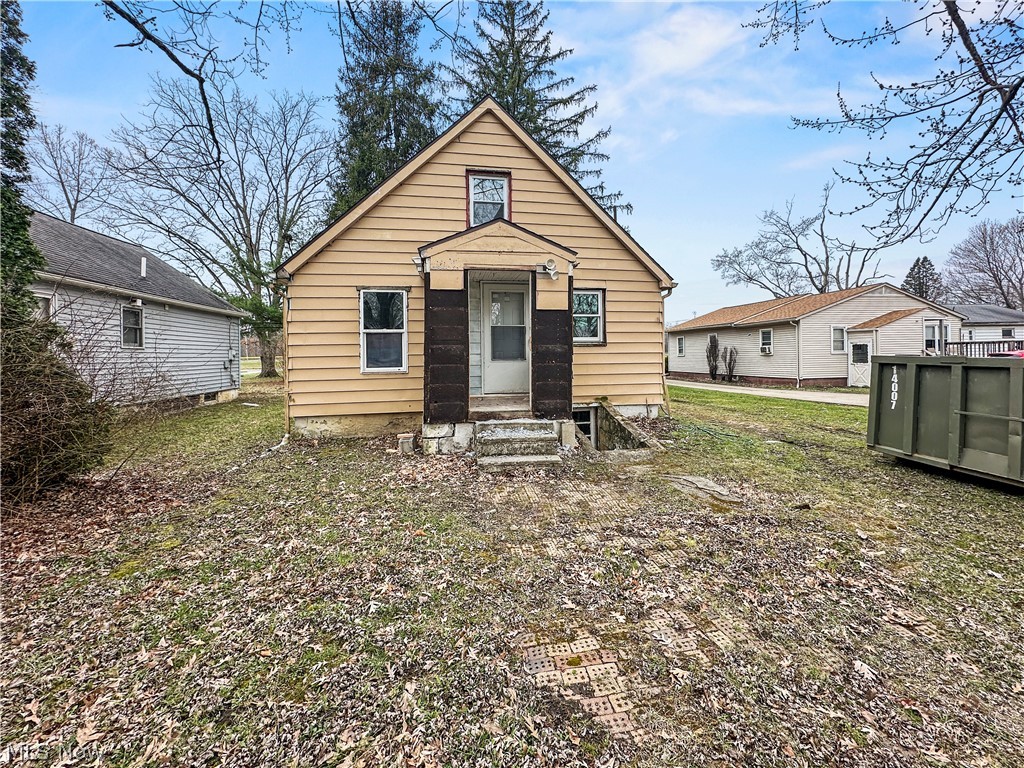 613 N Raccoon Road Austintown OH 44515