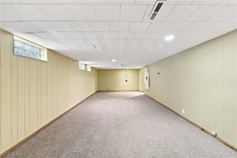 8001 Royalview Drive Parma OH 44129