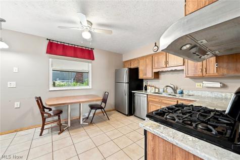 8001 Royalview Drive Parma OH 44129