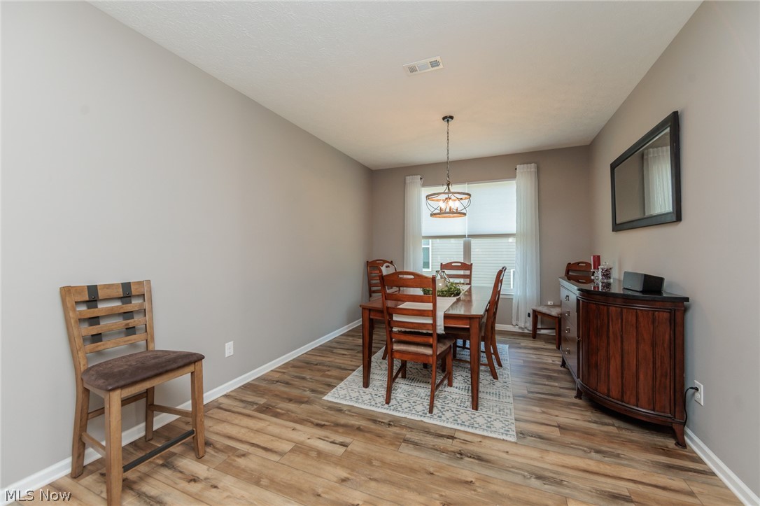 162 Kensington Way Elyria OH 44035