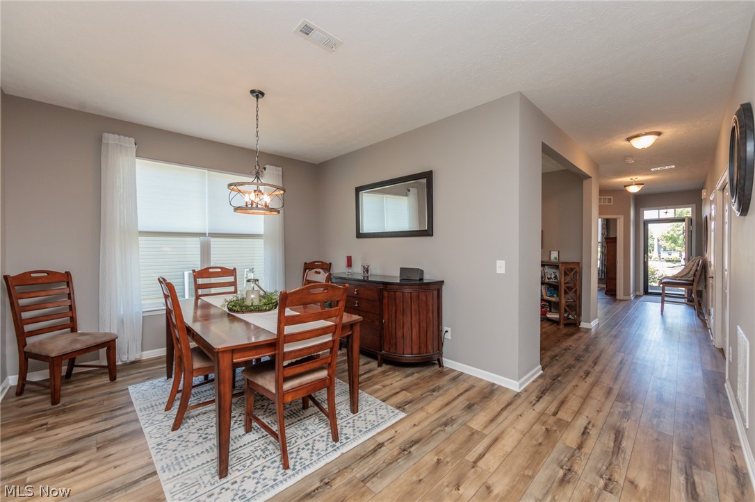 162 Kensington Way Elyria OH 44035