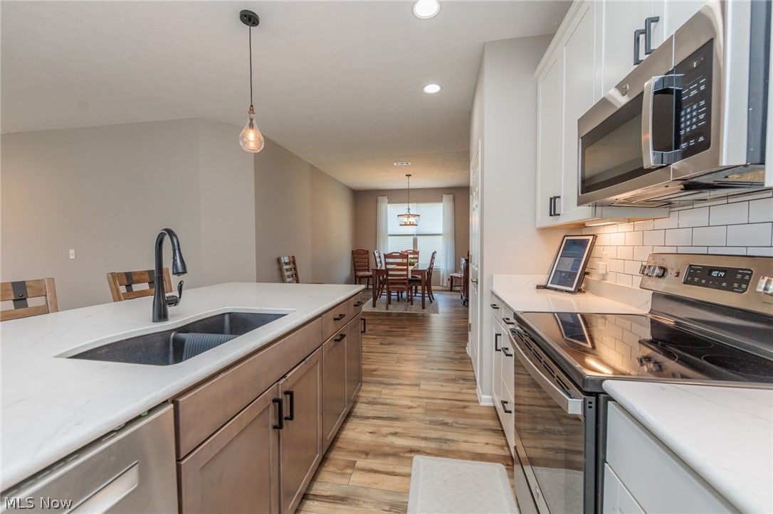 162 Kensington Way Elyria OH 44035