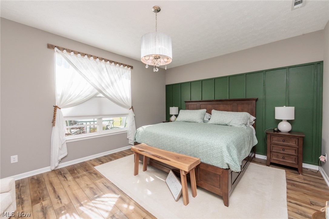 162 Kensington Way Elyria OH 44035
