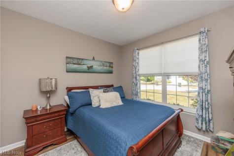 162 Kensington Way Elyria OH 44035