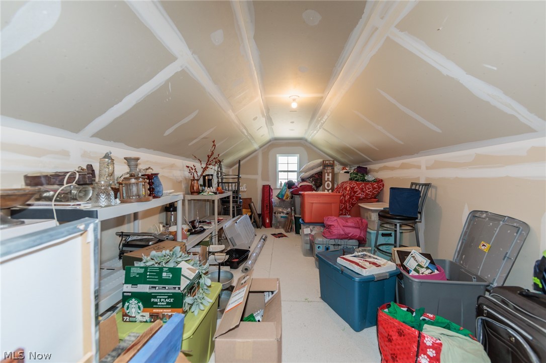 162 Kensington Way Elyria OH 44035