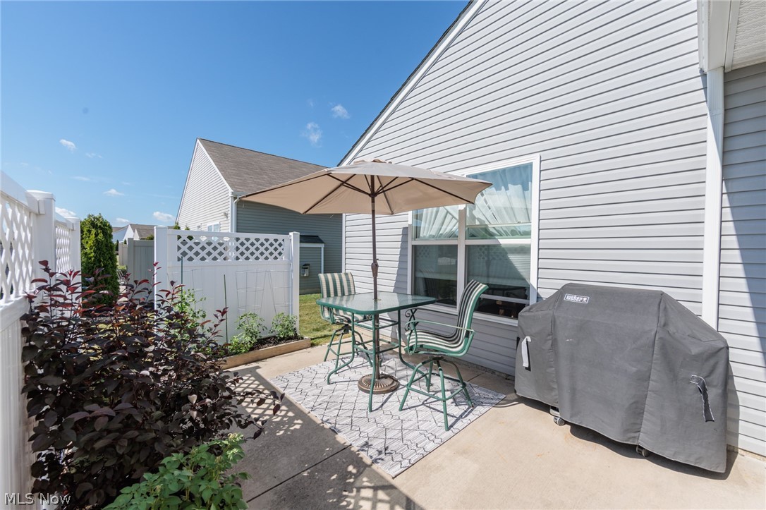 162 Kensington Way Elyria OH 44035