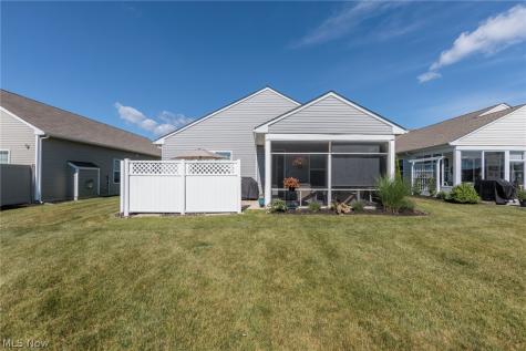 162 Kensington Way Elyria OH 44035