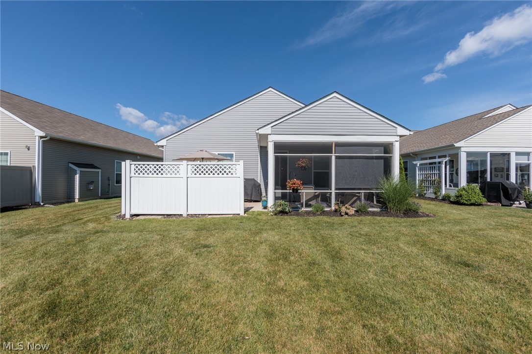 162 Kensington Way Elyria OH 44035