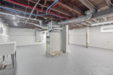 13202 Melzer Avenue Cleveland OH 44120