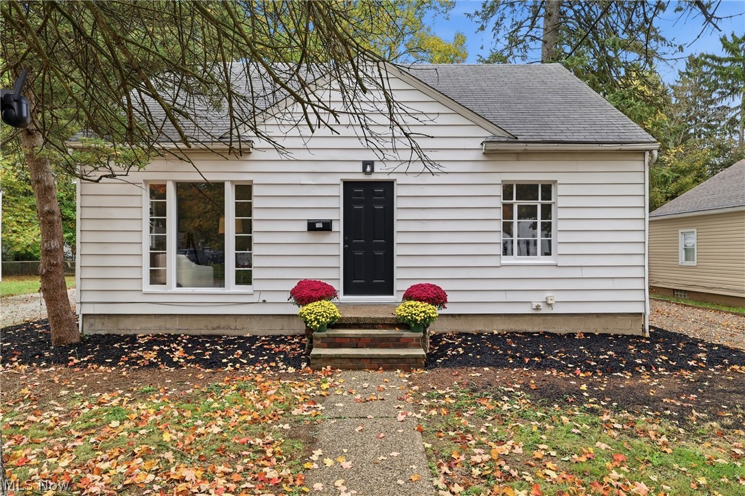 1055 Seward Avenue Akron OH 44320
