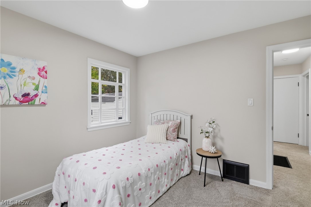 1055 Seward Avenue Akron OH 44320