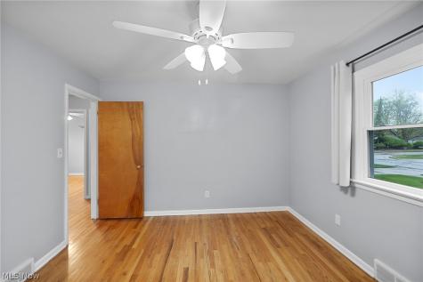 1704 Drenik Drive Wickliffe OH 44092