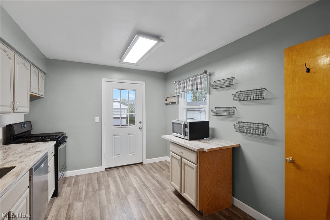 1704 Drenik Drive Wickliffe OH 44092