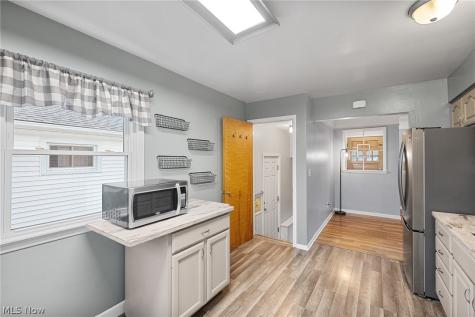1704 Drenik Drive Wickliffe OH 44092