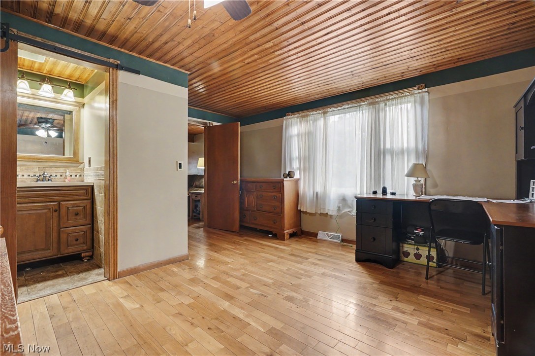 1911 Oriel Rogers Road Girard OH 44420