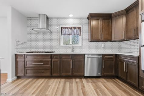 1181 Winhurst Drive Akron OH 44313