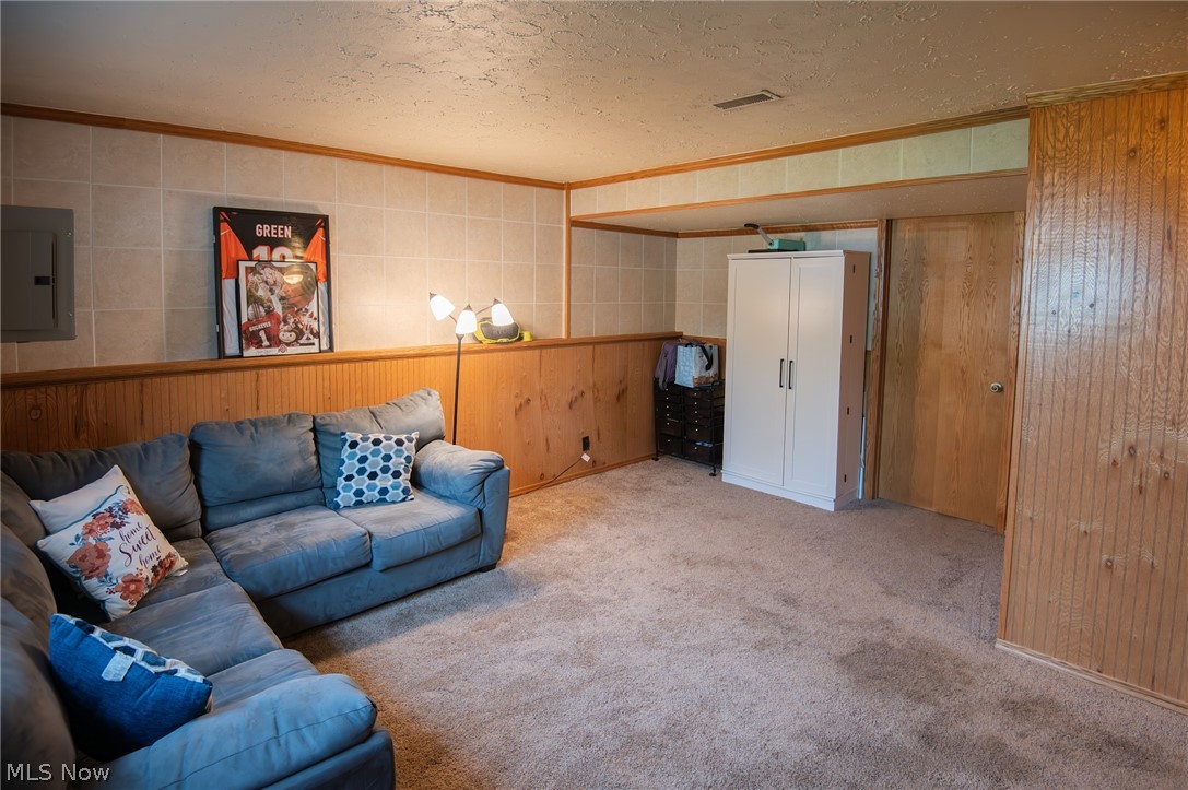 2220 Elm Trace Street Austintown OH 44515