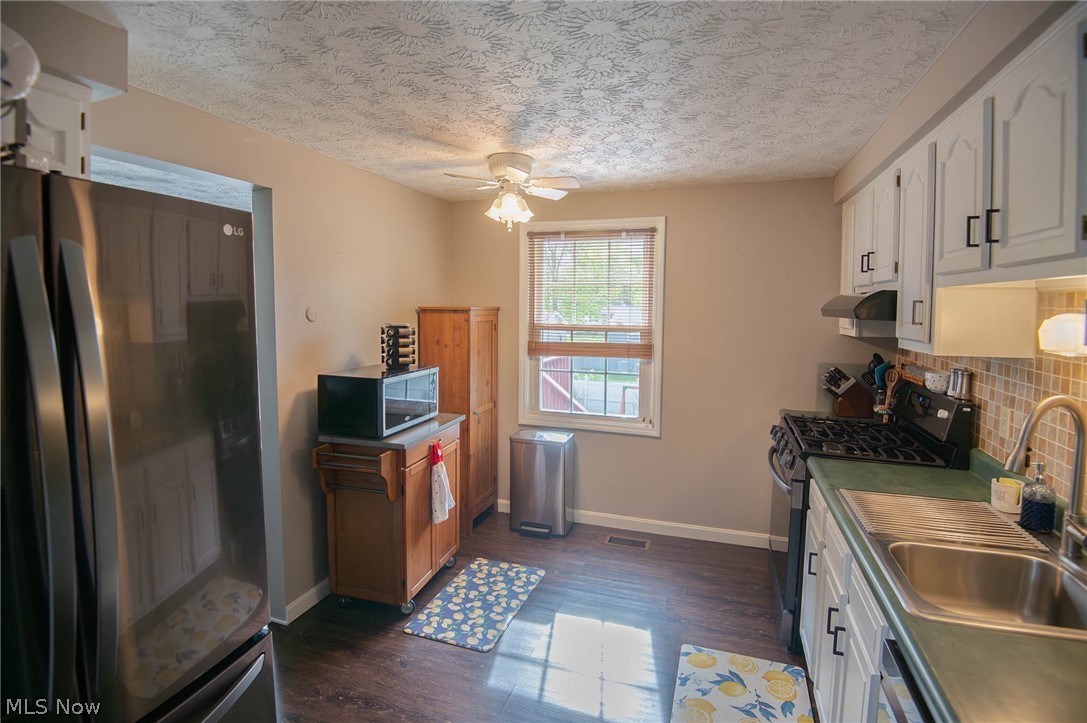 2220 Elm Trace Street Austintown OH 44515