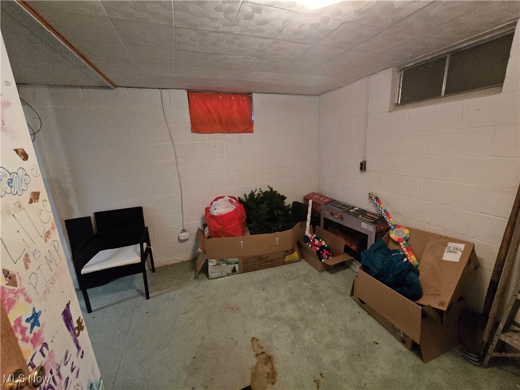 2552 Monterey Street Wooster OH 44691