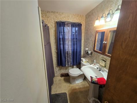 2552 Monterey Street Wooster OH 44691