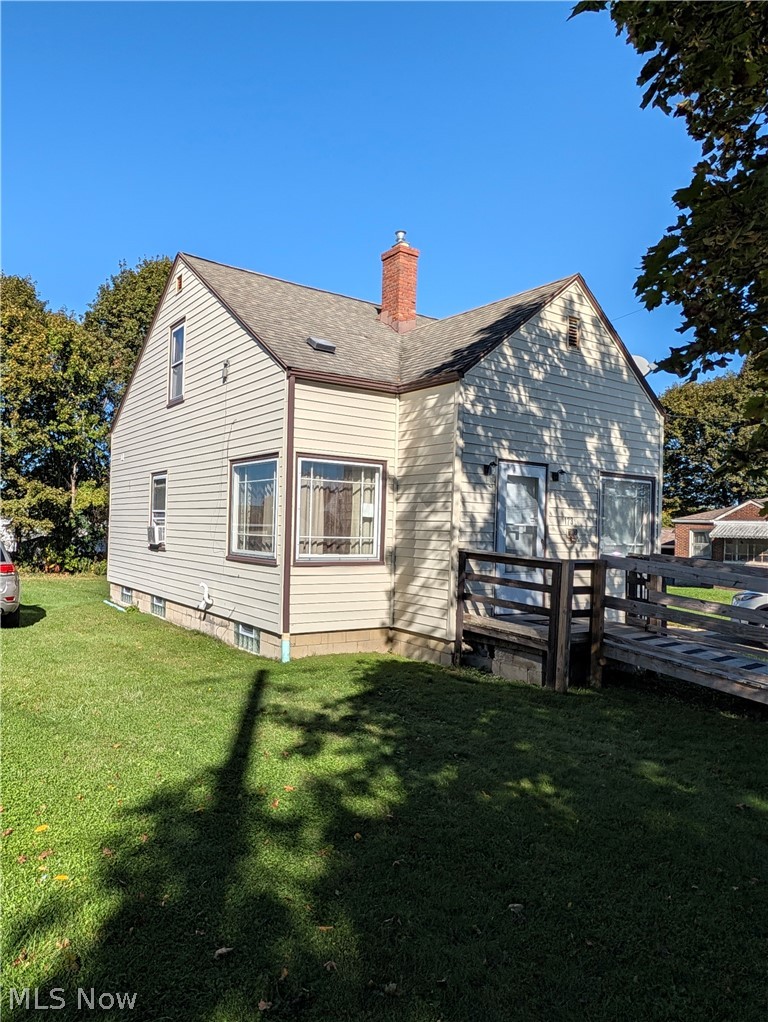 173 Como Avenue Struthers OH 44471