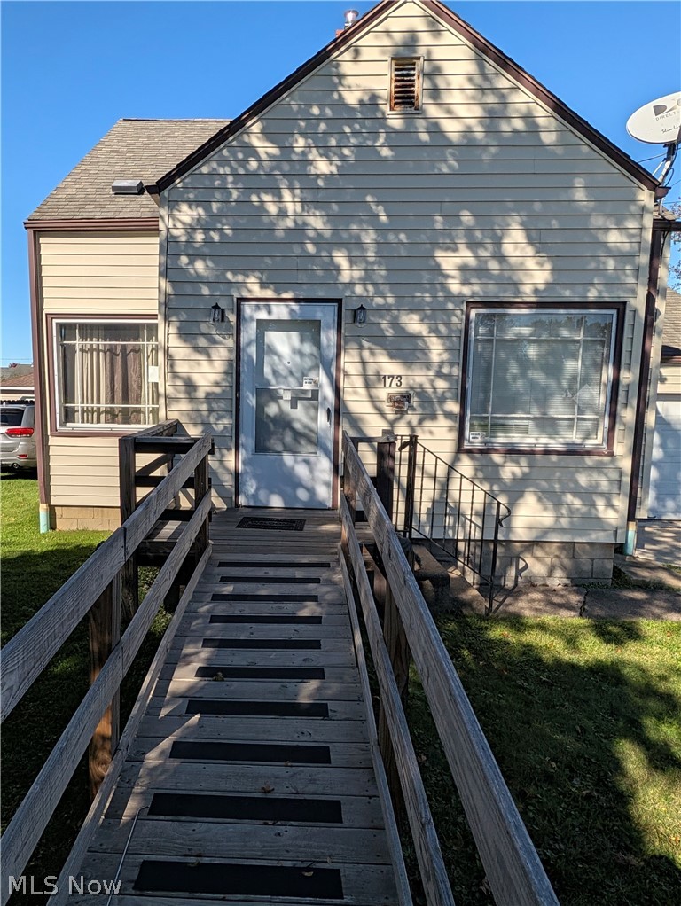 173 Como Avenue Struthers OH 44471