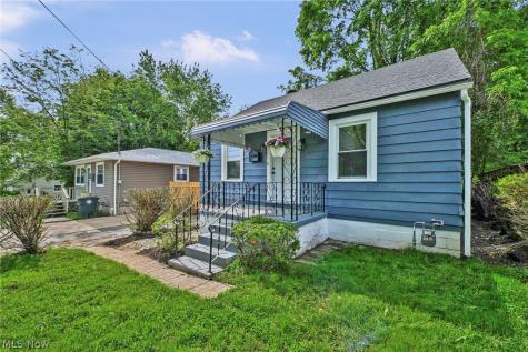 1068 Austin Avenue Akron OH 44306