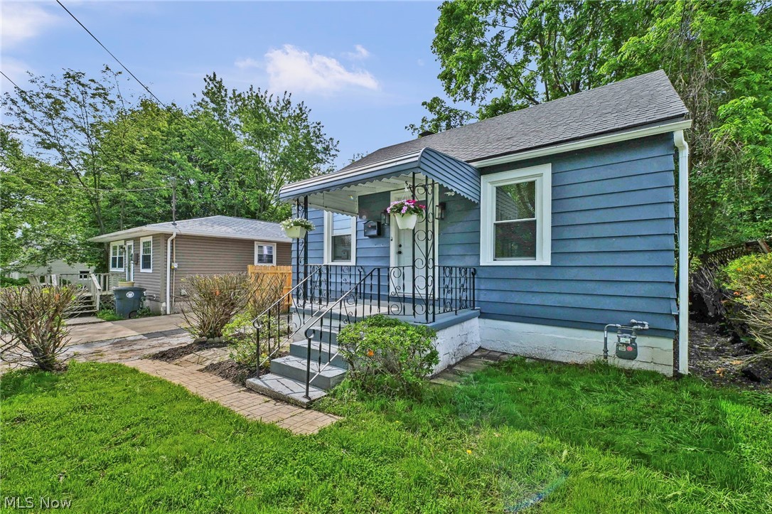 1068 Austin Avenue Akron OH 44306