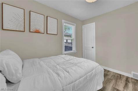 1068 Austin Avenue Akron OH 44306