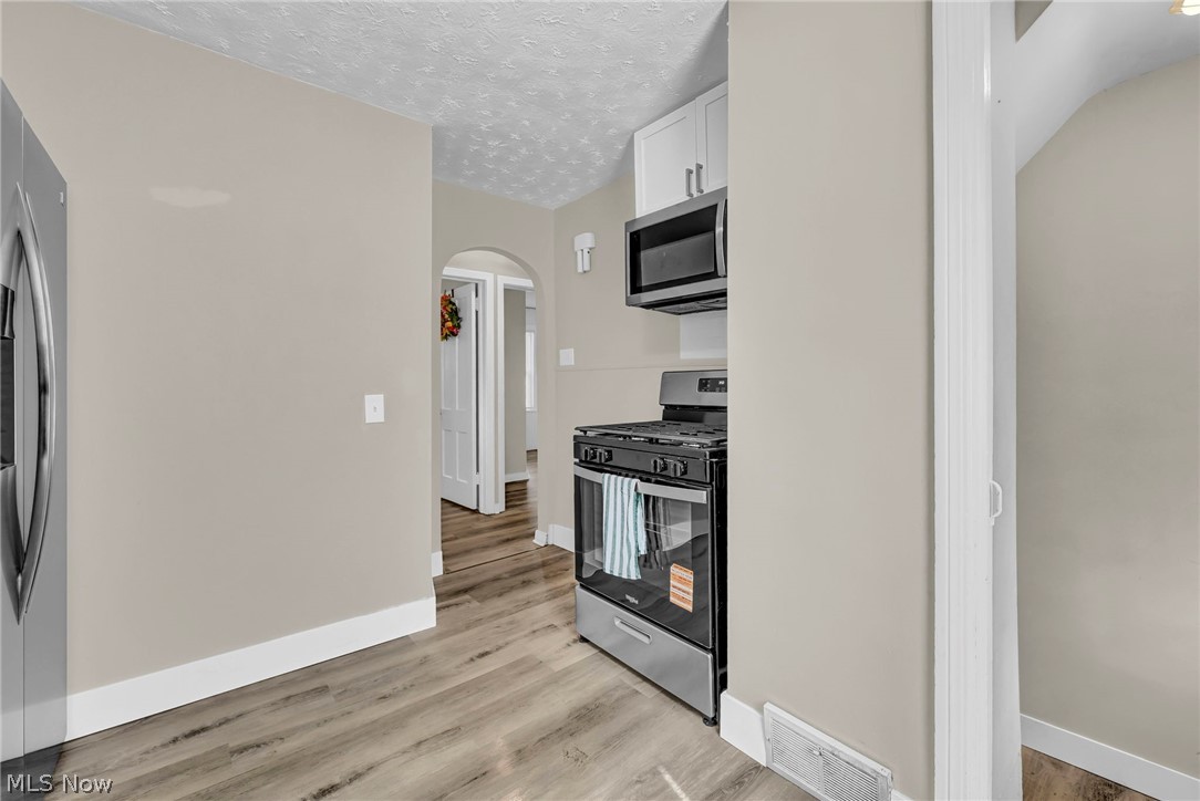 1068 Austin Avenue Akron OH 44306