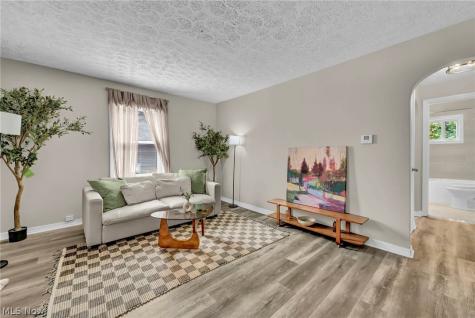 1068 Austin Avenue Akron OH 44306