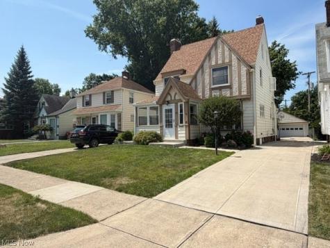 88 Sunnycliff Drive Euclid OH 44123