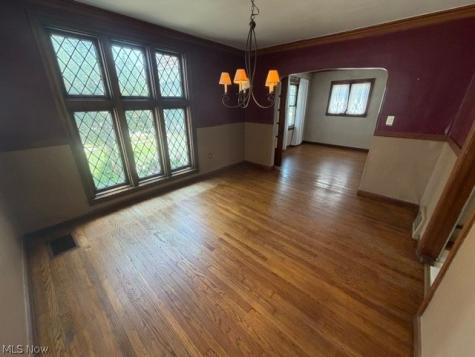 88 Sunnycliff Drive Euclid OH 44123