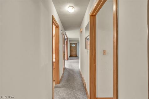261 Fairmount Avenue Barberton OH 44203