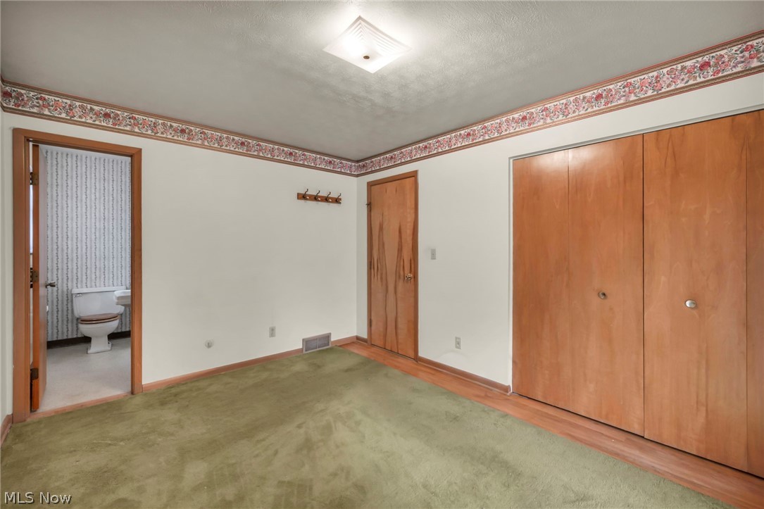 261 Fairmount Avenue Barberton OH 44203