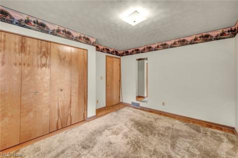 261 Fairmount Avenue Barberton OH 44203