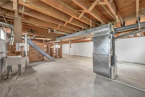261 Fairmount Avenue Barberton OH 44203