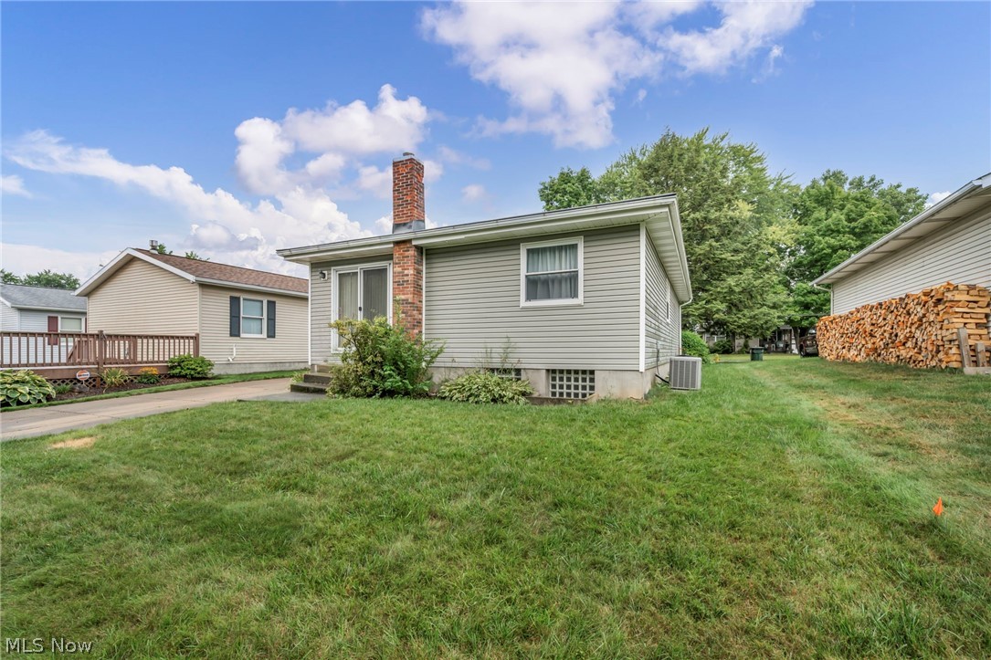 261 Fairmount Avenue Barberton OH 44203