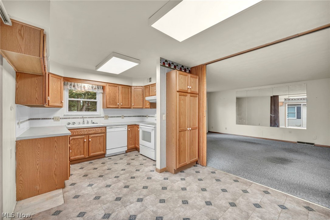 261 Fairmount Avenue Barberton OH 44203