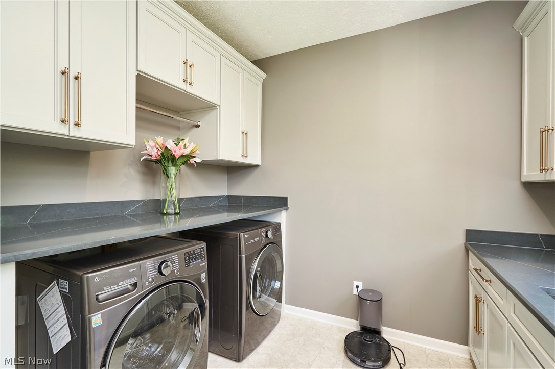 2476 Seton Drive Avon OH 44011